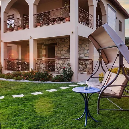 Elena Holiday home